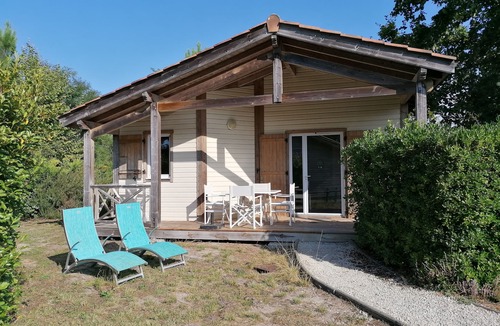 Parentis-en-Born House | House 4 pers. in residence with swimming pools, wifi
