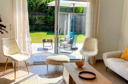Saint-Coulomb House | House 4 rooms with garden in Saint-Coulomb