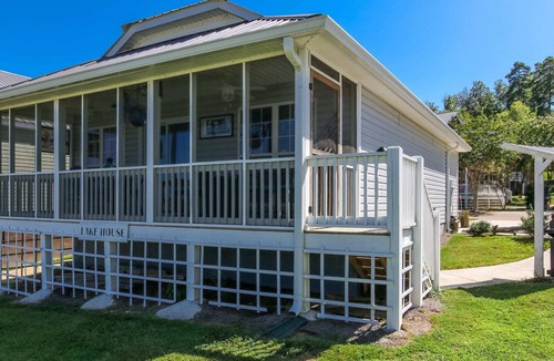 Leesburg House | House #48 Tranquility Base (No Pets)