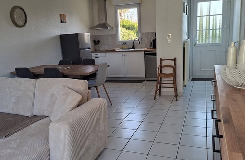 Jaunay-Clan House | House 5 minutes from Futuroscope