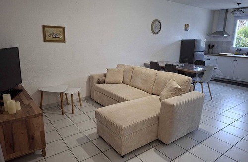 Jaunay-Clan House | House 5 minutes from Futuroscope