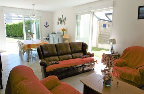 Saint-Gildas-de-Rhuys House | House 5 rooms 8 to 9 people with enclosed garden near the sea