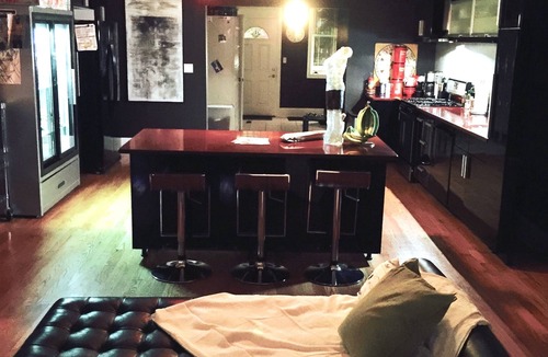 Magnolia Glen Bed & Breakfast | House 5863 - Chicago Bed and Breakfast