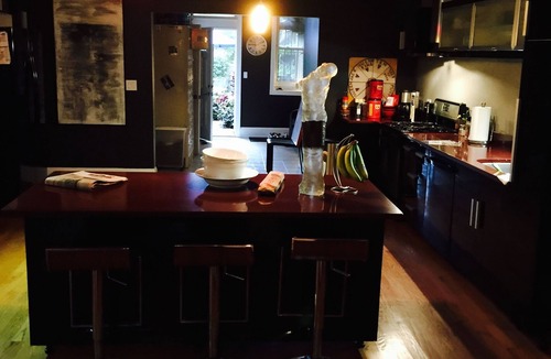 Magnolia Glen Bed & Breakfast | House 5863 - Chicago Bed and Breakfast