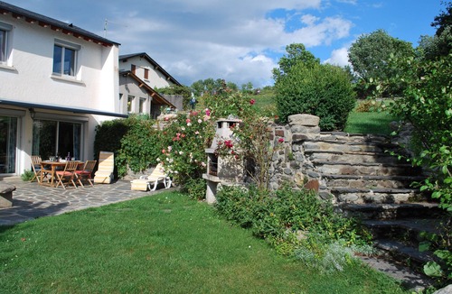 Osseja House | House 6/7 pers WIFI, large garden on Osseja 2 km from Spain 30mn from the slopes