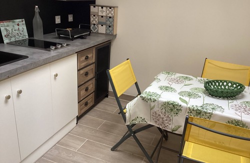 Cendras House | HOUSE 6 persons + 2 children At the foot of the Cévennes 2500 m² fenced garden