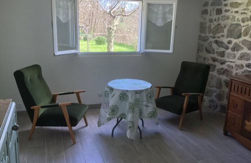 Cendras House | HOUSE 6 persons + 2 children At the foot of the Cévennes 2500 m² fenced garden