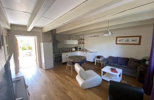 Saint-Clement House | House 7 minutes from Sommières with quiet pool