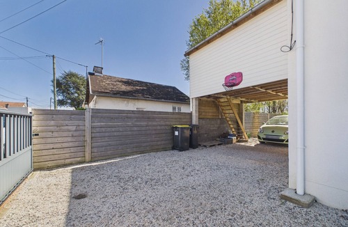 Le Cormier House | House 8 adults and 2 children, beach 300m away