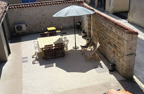 Nieul-sur-l'Autise House | House - 8 people - air conditioning - marais poitevin