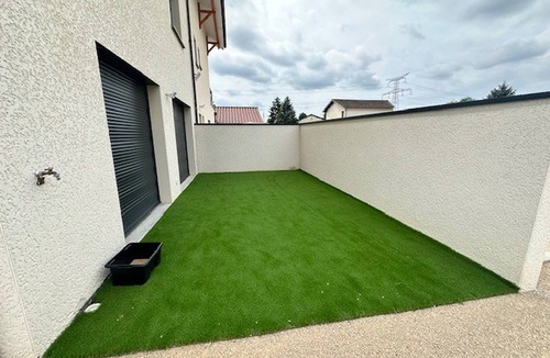 Satolas-et-Bonce Apartment | House 80 with 3 bedrooms lechaffardcom