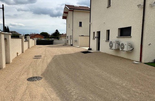 Satolas-et-Bonce Apartment | House 80 with 3 bedrooms lechaffardcom