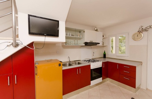 Gornje Selo House | House Ančica (45131-K1) - Stomorska - island Solta
