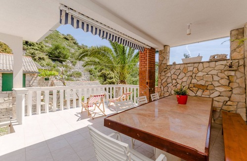 Gornje Selo House | House Ančica (45131-K1) - Stomorska - island Solta