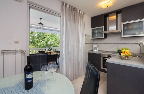 Nerezise House | House Andre (107801-K1) - Nerezisce - island Brac