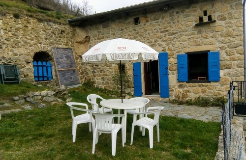 Chaneac House | HOUSE ARDECHE, 80m², COUR Fermée, 6 pers, Unique view