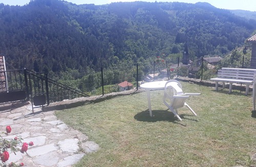Chaneac House | HOUSE ARDECHE, 80m², COUR Fermée, 6 pers, Unique view