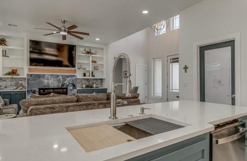 Medicine Park House | House at the Refuge - Relax & Take in Nature