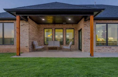 Medicine Park House | House at the Refuge - Relax & Take in Nature