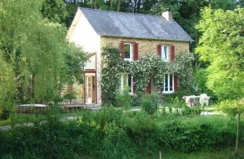 Gratot Cottage | House at the waterfall GRATOT