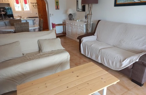Bon Relax Ski Chalet | House Besalu 8 - A/C, private pool, barbacue, WiFi, garage.