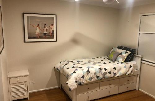 Gwandalan House | House Beside The Lake