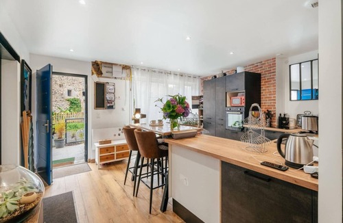 Baguer-Pican House | House Between Countryside and Sea