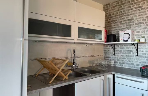 Neuvecelle House | House between lake and mountains