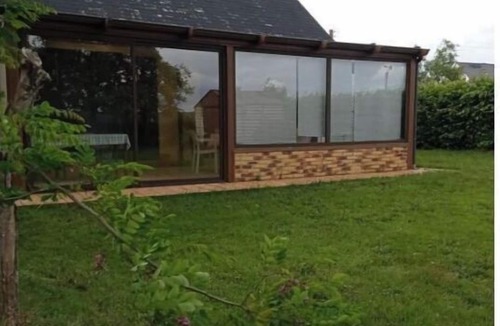 Pleguien House | House between land and sea