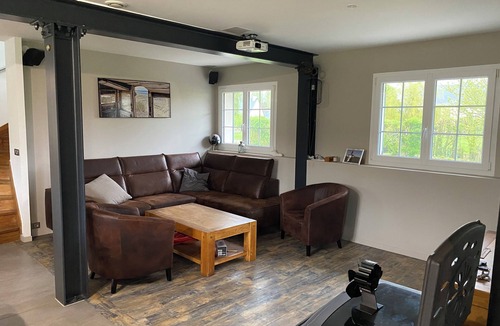 Crepon House | House between land and sea crepon