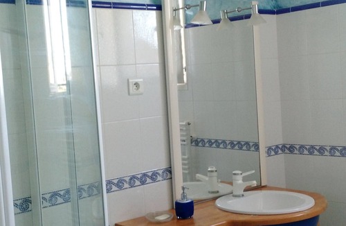 Puissalicon House | house between sea and mountain