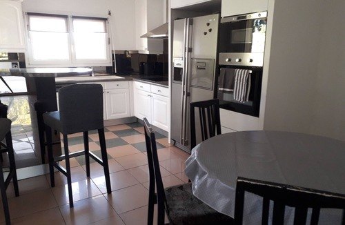 Cuxac-dʼAude House | House between sea and garrigue