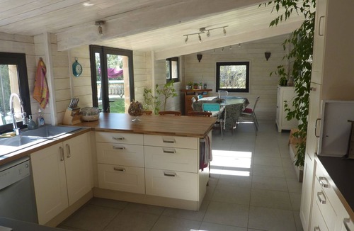 Venejan Villa | house between vineyards and garrigue