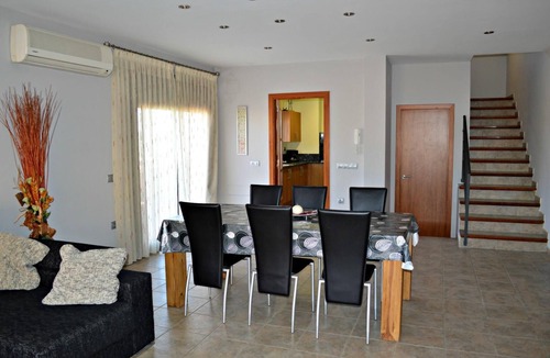 Bon Relax Ski Chalet | House Bon Relax 1 - A/C, private pool, garden, barbecue, parking. Costa Brava