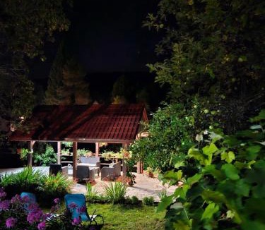 Mukinje House | House Boro