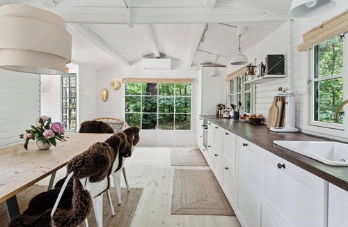 Hoensinge House | House by Sejerø Bay with sunset