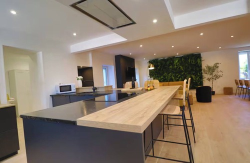 Pagny-le-Chateau House | House by the Saône River