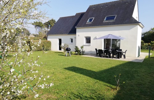 Erdeven House | House by the sea