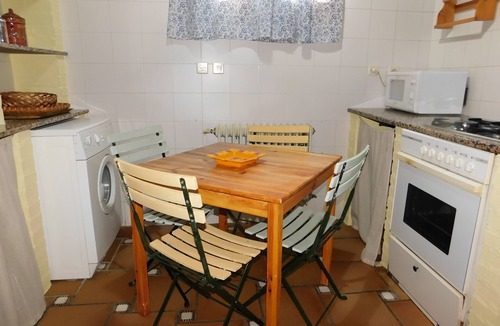 Navarredonda de Gredos House | House-Cottage-Ensuite with Bath-Mountain view