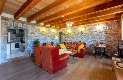 Veli Brgud House | House Carpe Diem (37332-K1) - Jurdani