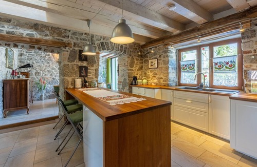 Veli Brgud House | House Carpe Diem (37332-K1) - Jurdani