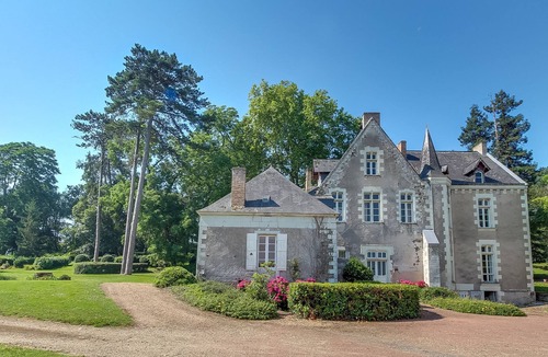 Montreuil-Juigne Other | House "Château de La Déablère" with private swimming pool and Wi-Fi