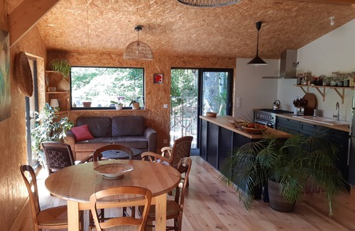 Lespinassiere House | House Chalet isolated in the forest