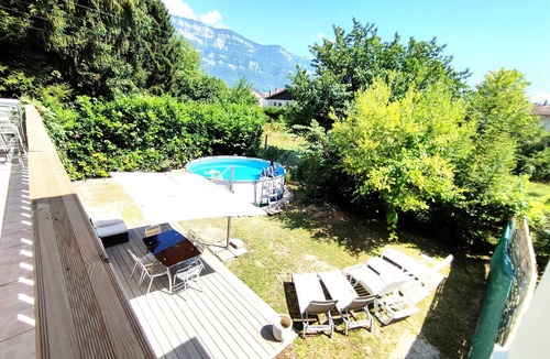Tresserve Ski Chalet | House chalet swimming pool near golf hypodrome shops lake 7 min