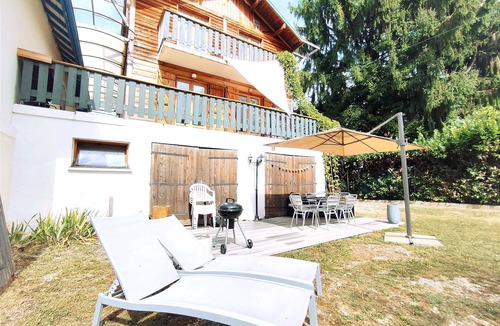 Tresserve Ski Chalet | House chalet swimming pool near golf hypodrome shops lake 7 min