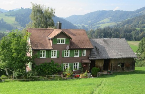 Hemberg House | House Chrumis