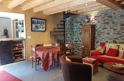 Bagneres-de-Luchon House | House downtown LUCHON sleeps 4/5