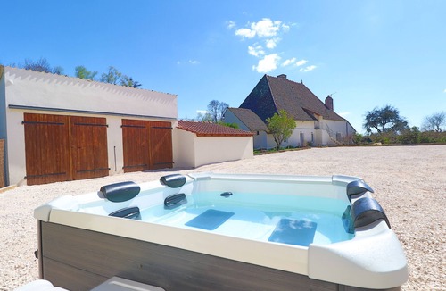 Pagny-le-Chateau House | House-Ensuite with Bath