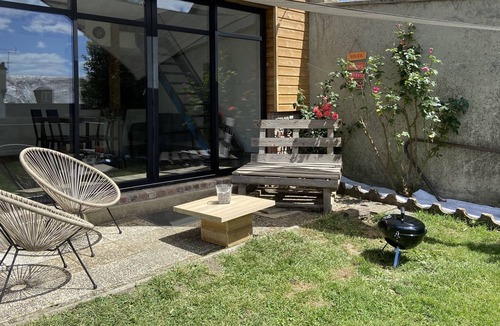 Lisieux House | House equipped loft style, comfortable, garden
