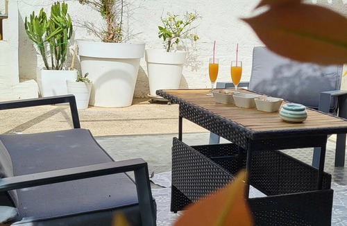Sant Miquel de Fluvia House | House